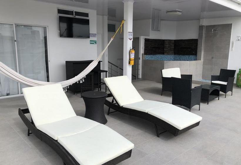 Sashii Hostel & Boutique