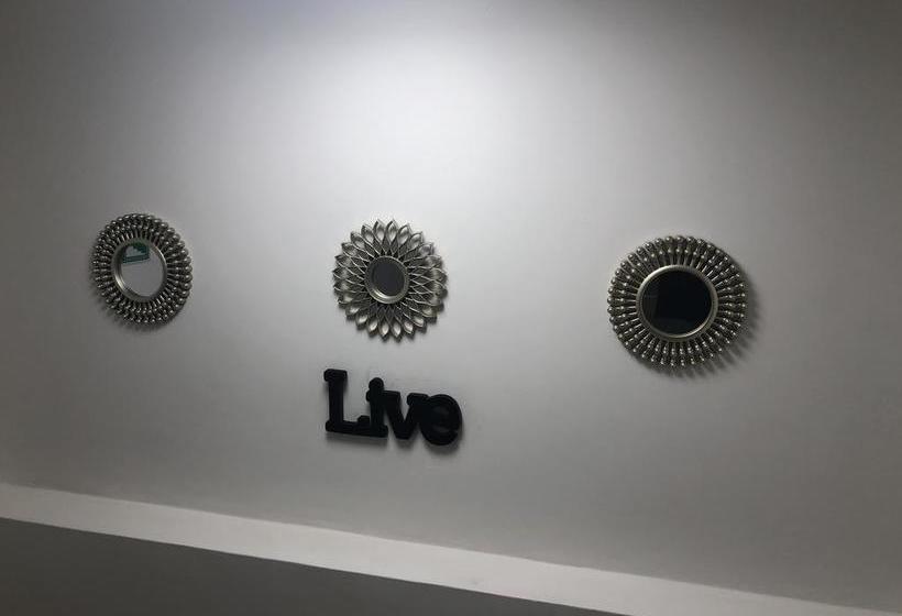 Sashii Hostel & Boutique