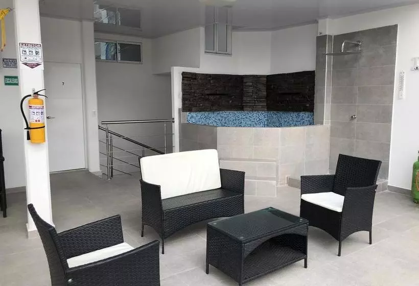 Sashii Hostel & Boutique