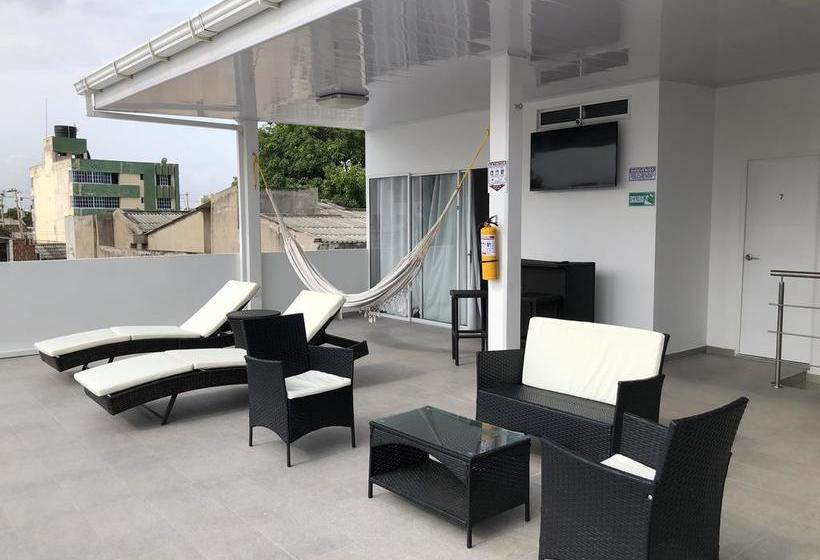 Sashii Hostel & Boutique