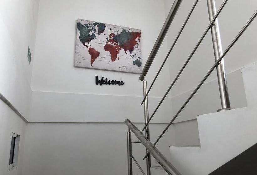 Sashii Hostel & Boutique