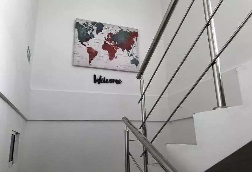 Sashii Hostel & Boutique