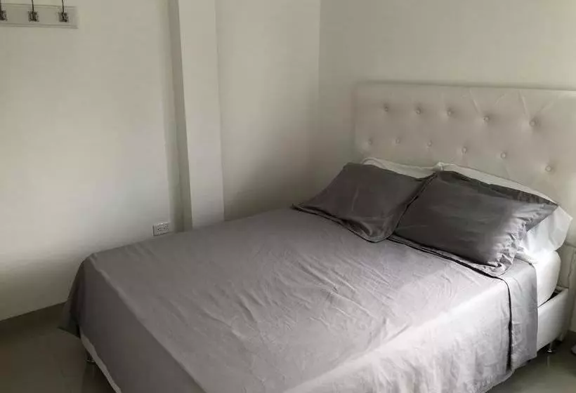 Sashii Hostel & Boutique