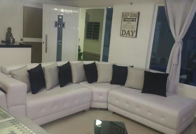 Sashii Hostel & Boutique