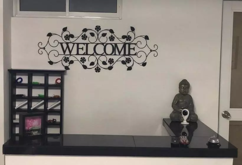 Sashii Hostel & Boutique