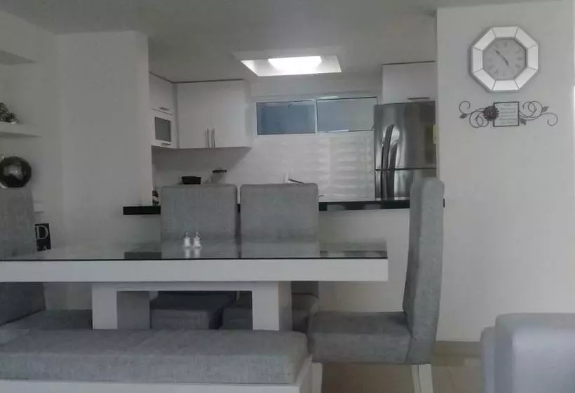 Sashii Hostel & Boutique