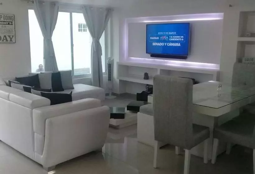 Sashii Hostel & Boutique