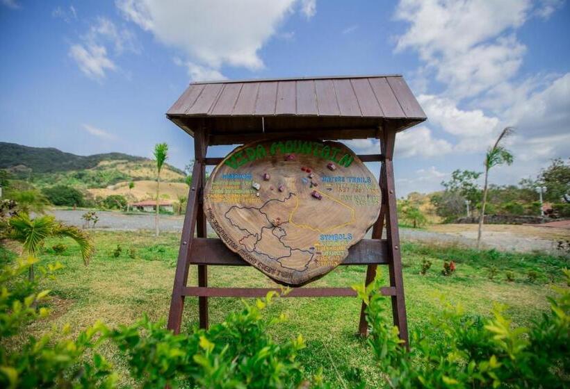 Vida Mountain Resort & Spa Adults Only