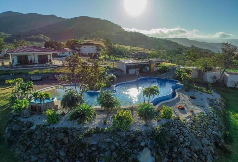 Vida Mountain Resort & Spa Adults Only
