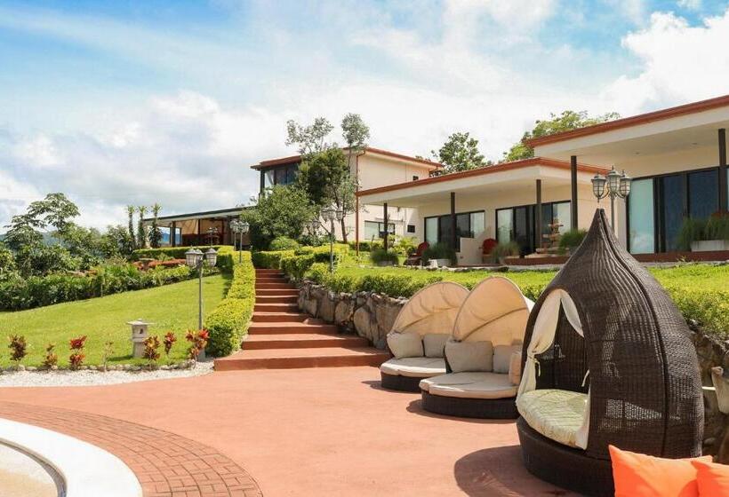 Vida Mountain Resort & Spa Adults Only