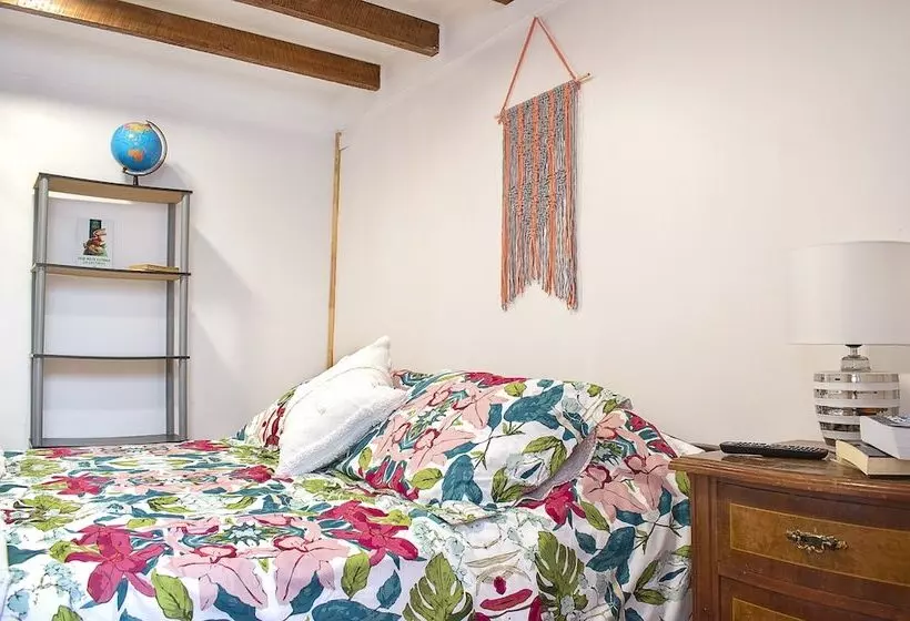ベッドアンドブレックファースト Green Hostel