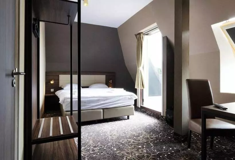 Hotelli Amsterdam Lake