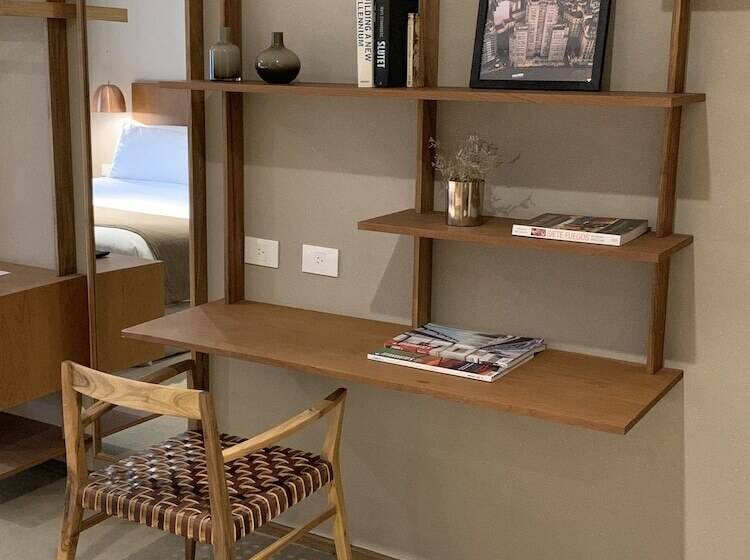 هتل Aq Tailored Suites