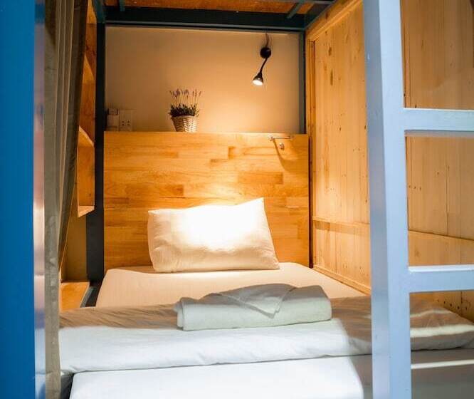 هتل Kha Hostel & Cafe