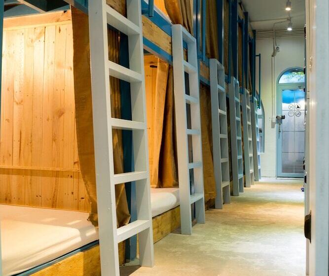 هتل Kha Hostel & Cafe