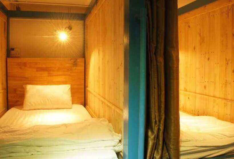 هتل Kha Hostel & Cafe