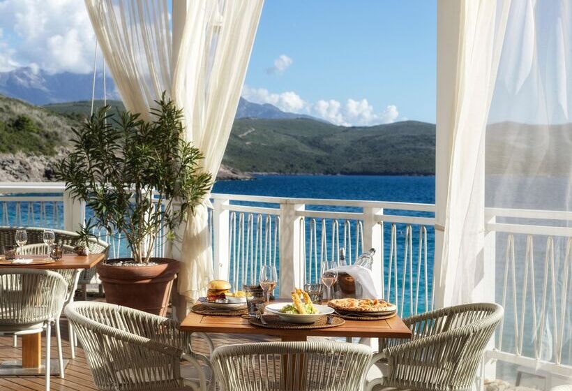 هتل The Chedi Luštica Bay