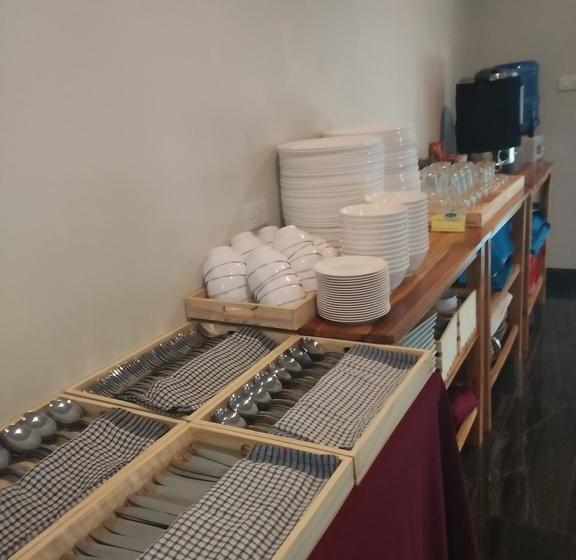 호텔 The Parawood Natrang