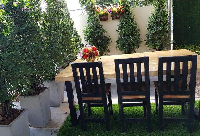 호텔 The Parawood Natrang