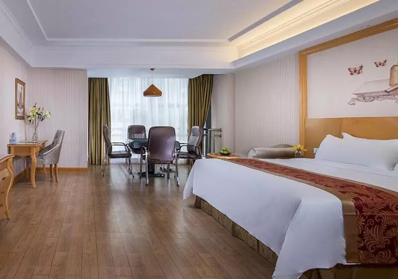 Vienna Hotel Dongguan Chengcaiyuan International Plaza