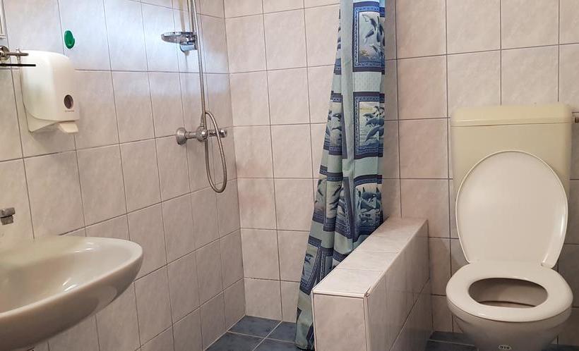 مبيت وإفطار Central Panzió Gyula