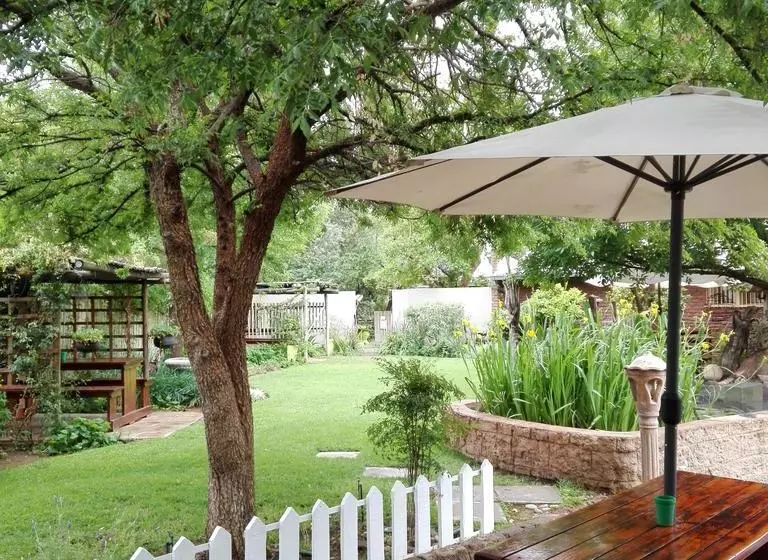 Aamiaismajoitus (B&B) Coffee@home  Ltd