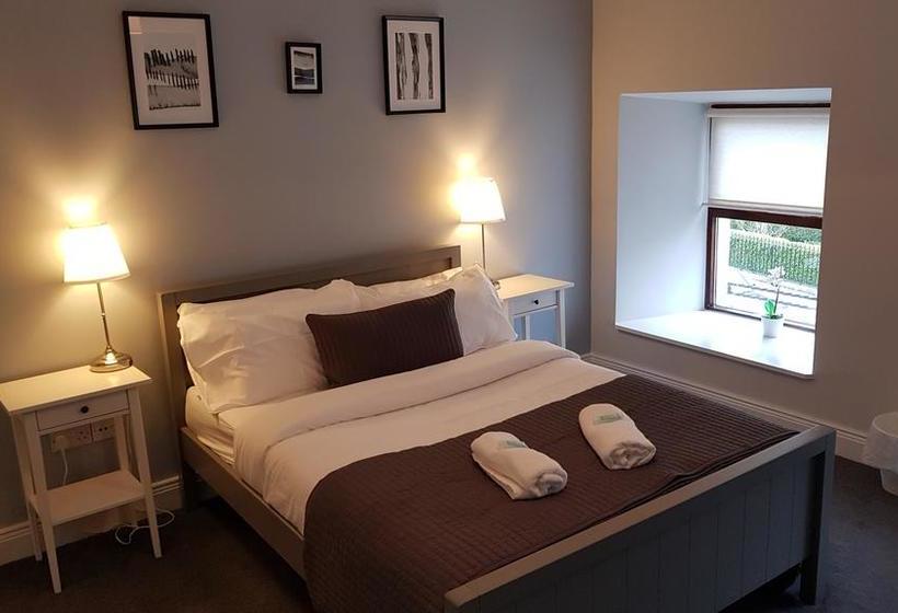 צימר The Enniskerry Inn