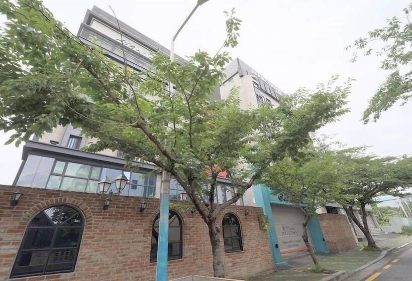 February Hotel Busan Gangseo Annex Building
