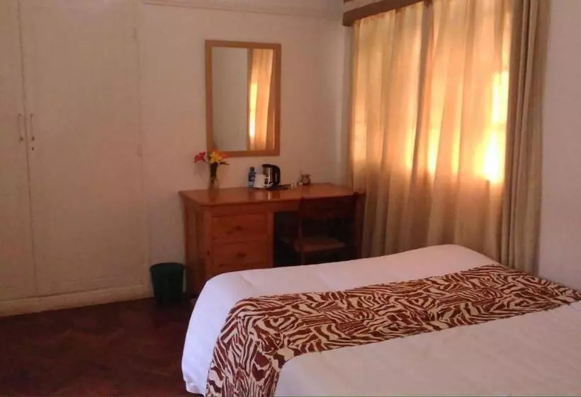 هتل Ack St.julians Centre