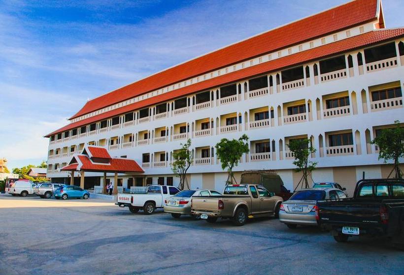 فندق Amornsukhothai