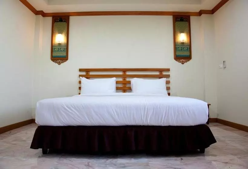 هتل Amornsukhothai