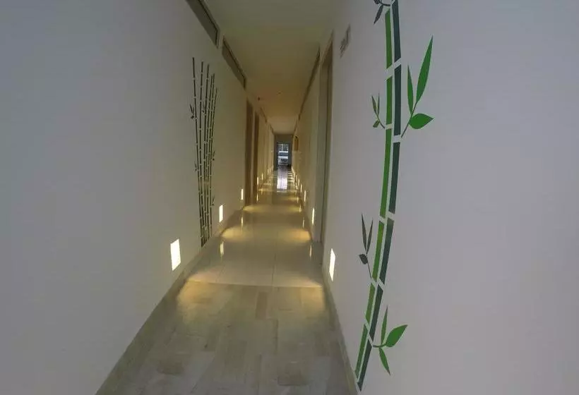 Hotelli Calarca Club