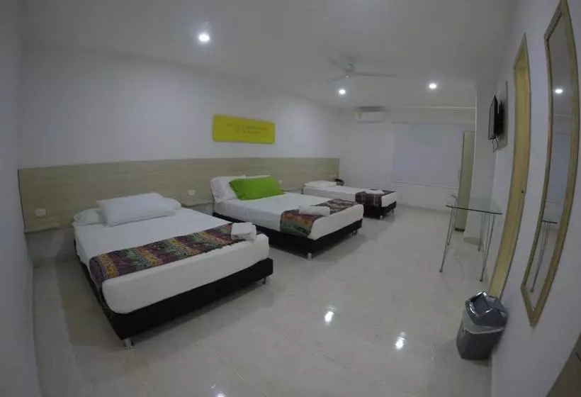 Hotelli Calarca Club