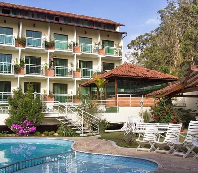 Отель Dominguez Plaza