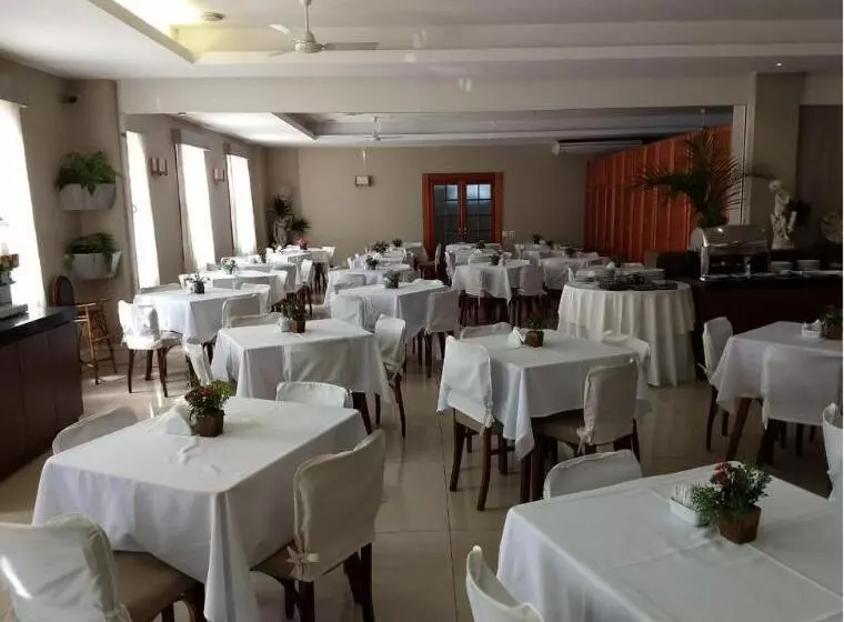 Hotelli Dominguez Plaza