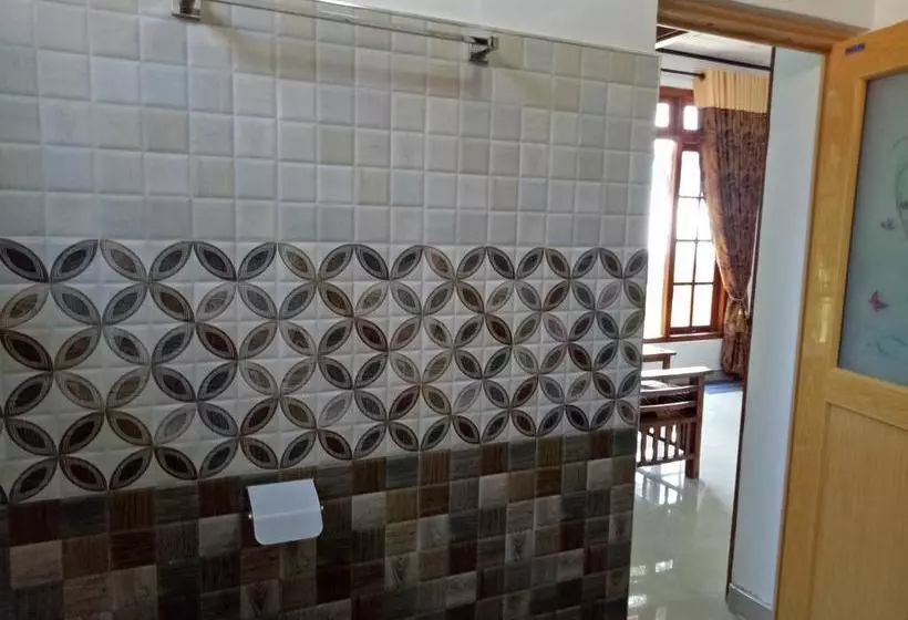 هتل Ella Delightful Surround Homestay