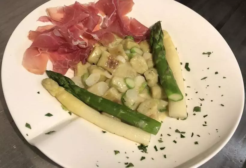 ホテル Gasthof Alpenblick