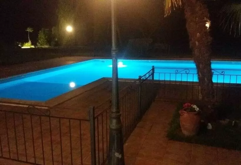 هتل Le Cerquelle
