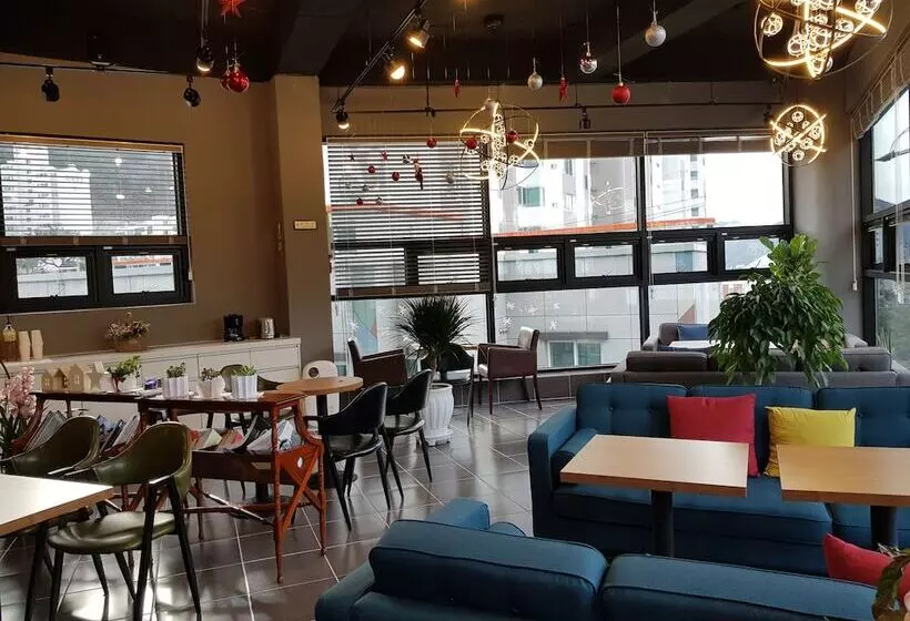 Hotelli Maison De Geoje