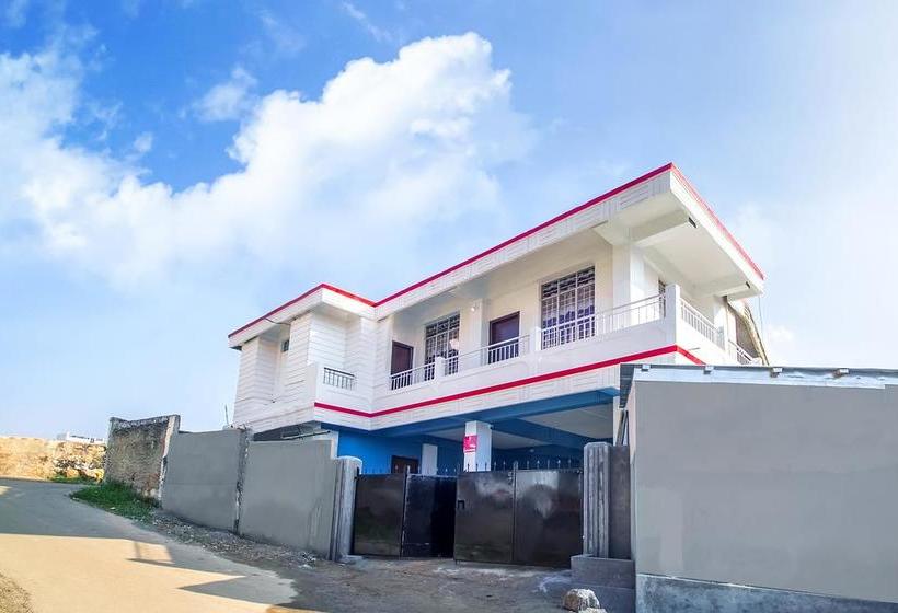 Hotel Oyo 10491 Pumpkin Guest House