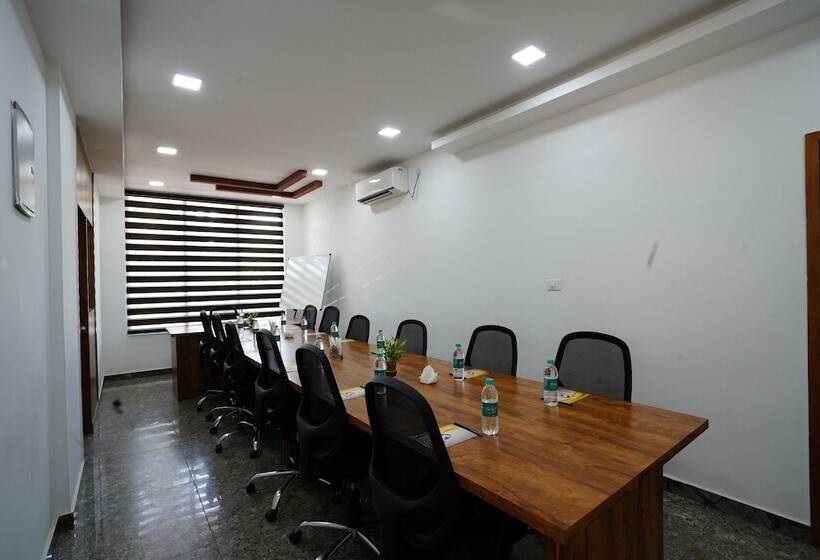 בית מלון כפרי Silicon Inn