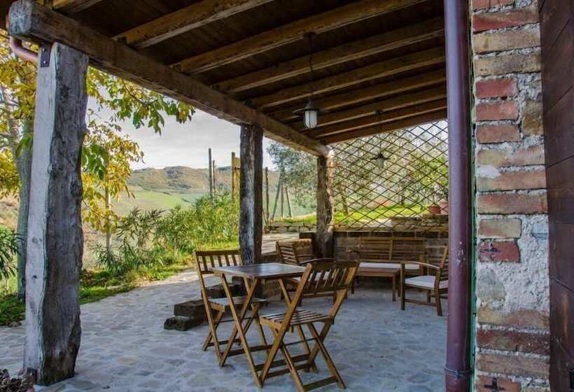 Le Voltarelle Bed & Breakfast