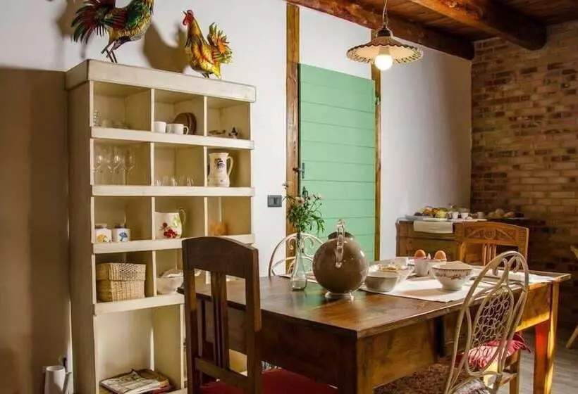 Le Voltarelle Bed & Breakfast