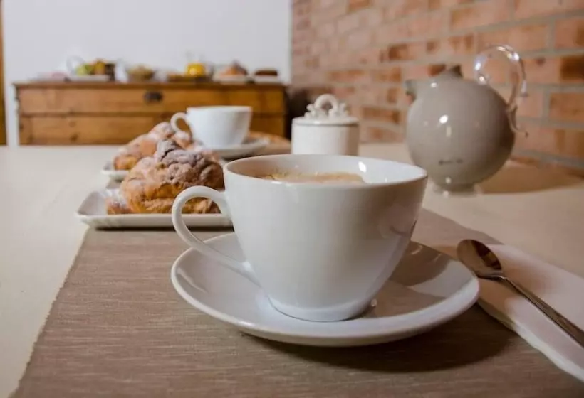 Le Voltarelle Bed & Breakfast