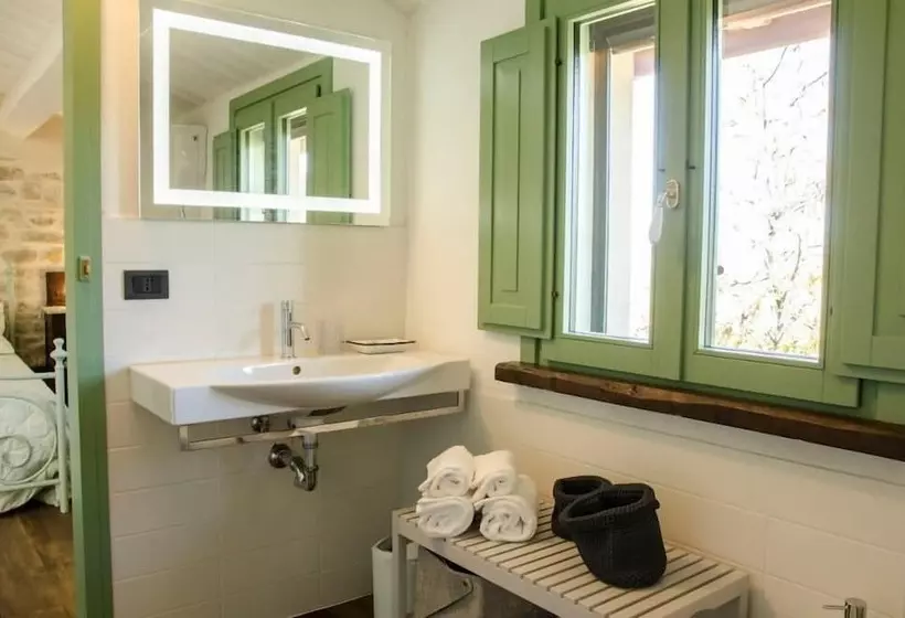 Le Voltarelle Bed & Breakfast