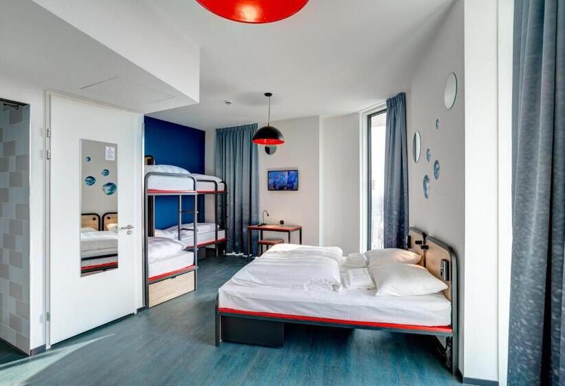 Meininger Hotel Amsterdam Amstel