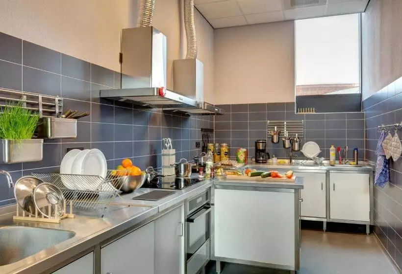 Meininger Hotel Amsterdam Amstel