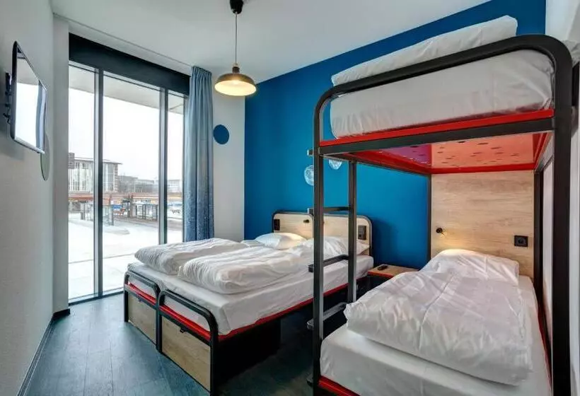 Meininger Hotel Amsterdam Amstel