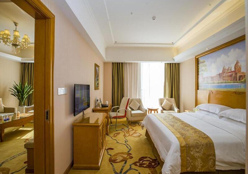 Vienna Hotel Guizhou Bijie Chuangmei Century City