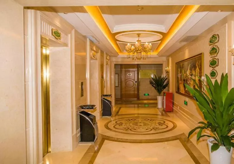 Vienna Hotel Guizhou Bijie Chuangmei Century City